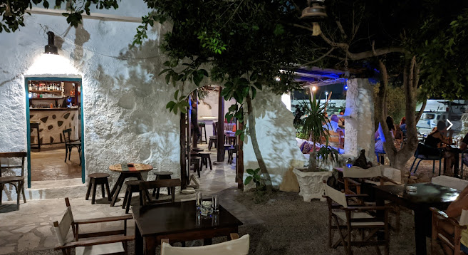 ΚΑΦΕΤΕΡΙΑ CAFE BAR SAVANA ΛΕΡΟΣ